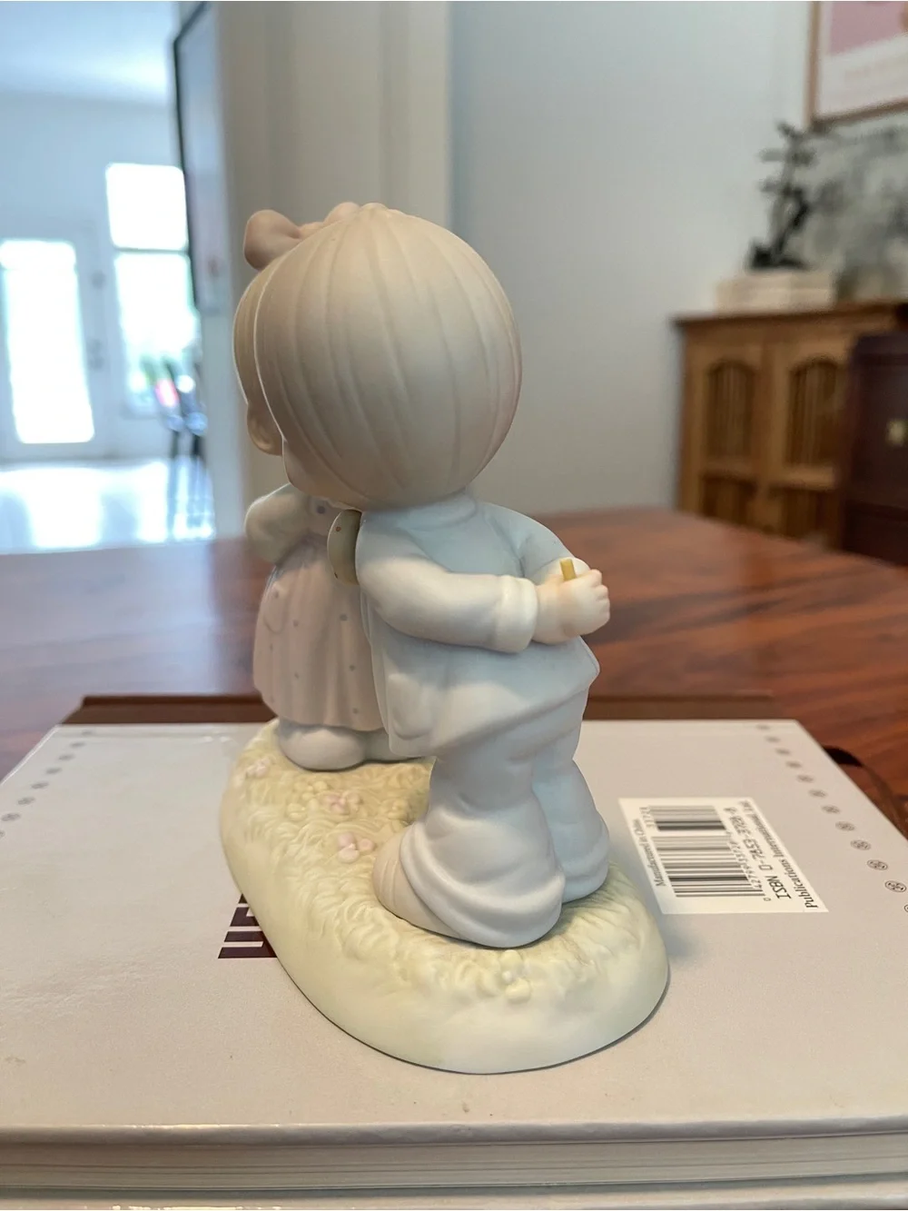 PRECIOUS MOMENTS BLESSINGS FROM ABOVE COUPLE KISSING 523747 1990